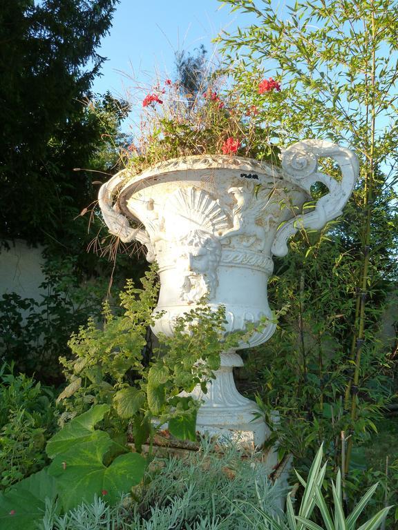 Bed and Breakfast Le Vieux Vauvert à Rochecorbon Extérieur photo