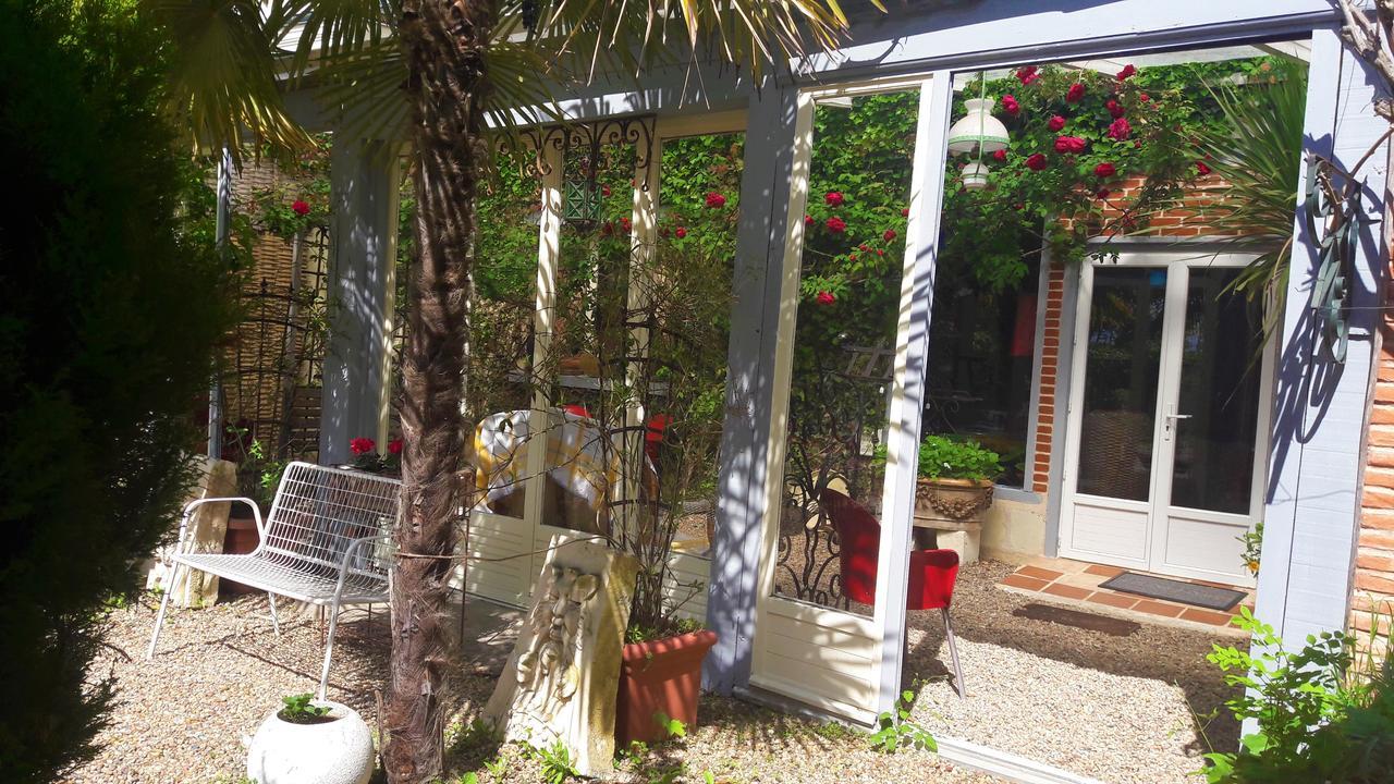 Bed and Breakfast Le Vieux Vauvert à Rochecorbon Extérieur photo