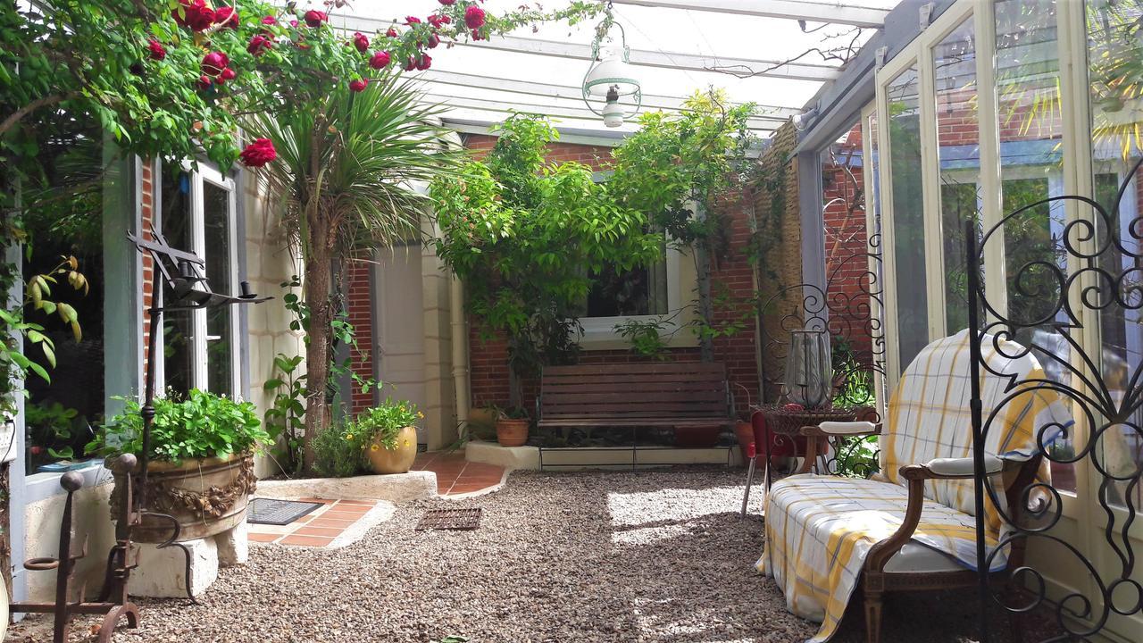 Bed and Breakfast Le Vieux Vauvert à Rochecorbon Extérieur photo