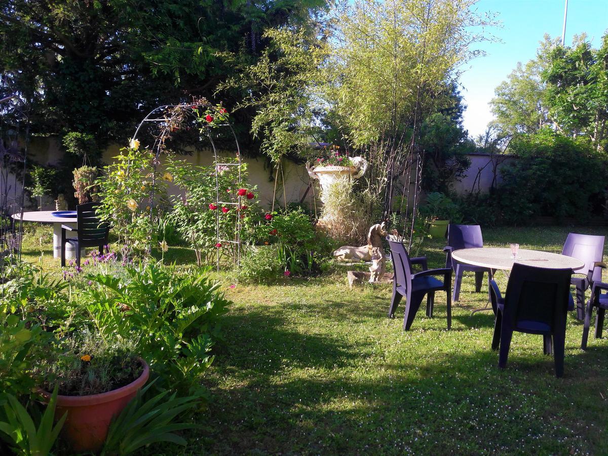 Bed and Breakfast Le Vieux Vauvert à Rochecorbon Extérieur photo