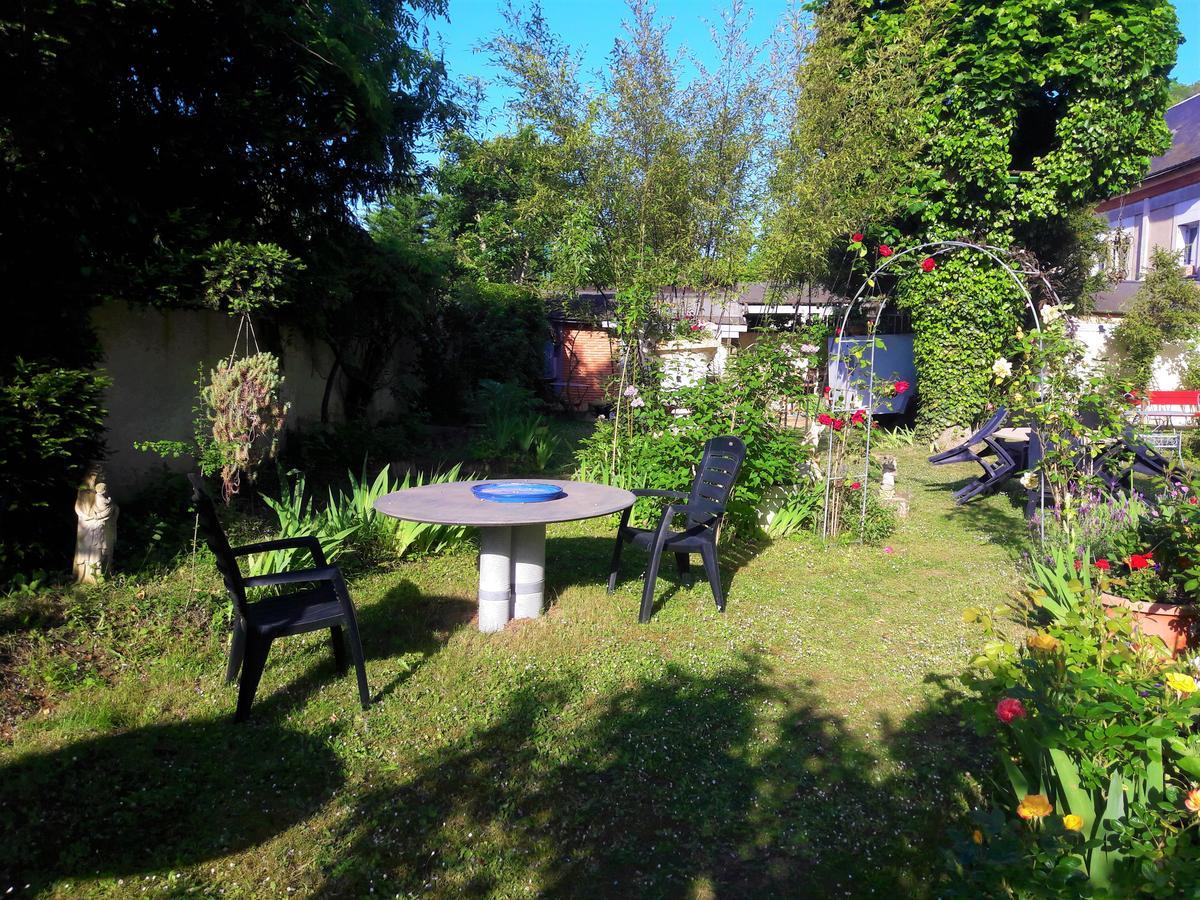 Bed and Breakfast Le Vieux Vauvert à Rochecorbon Extérieur photo